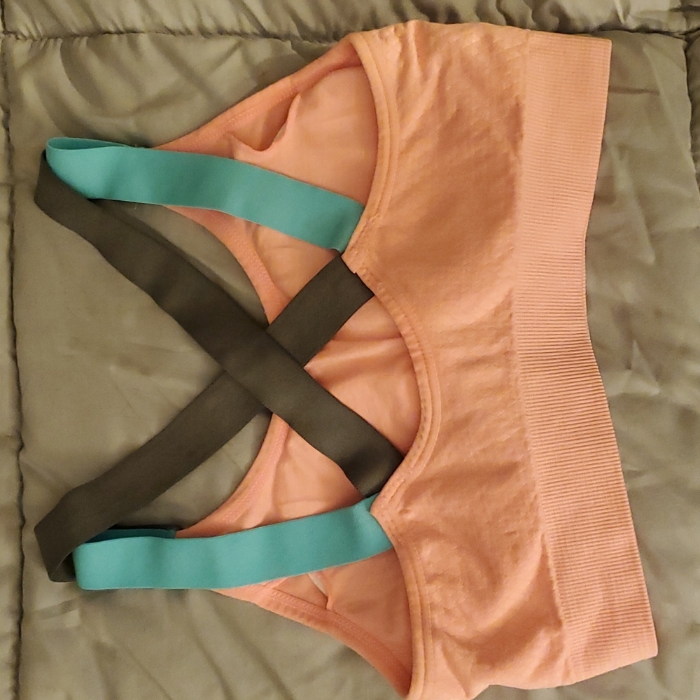 New sports  bra